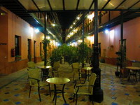 macetas en el patio